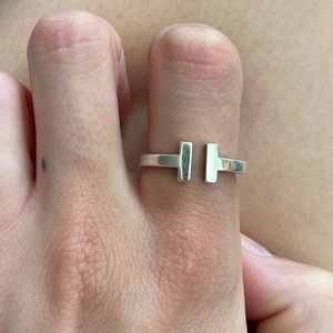 Tiffany T-Ring